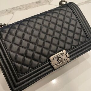Authentic Chanel boy - Chanel Black Lambskin New Medium Boy Bag